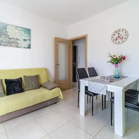 Ankora Apartment *