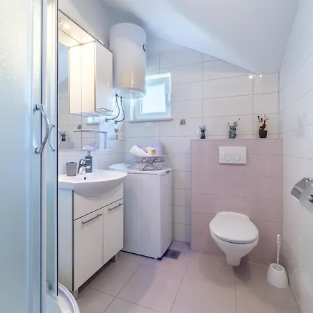 Apartment Ankora Supetar
